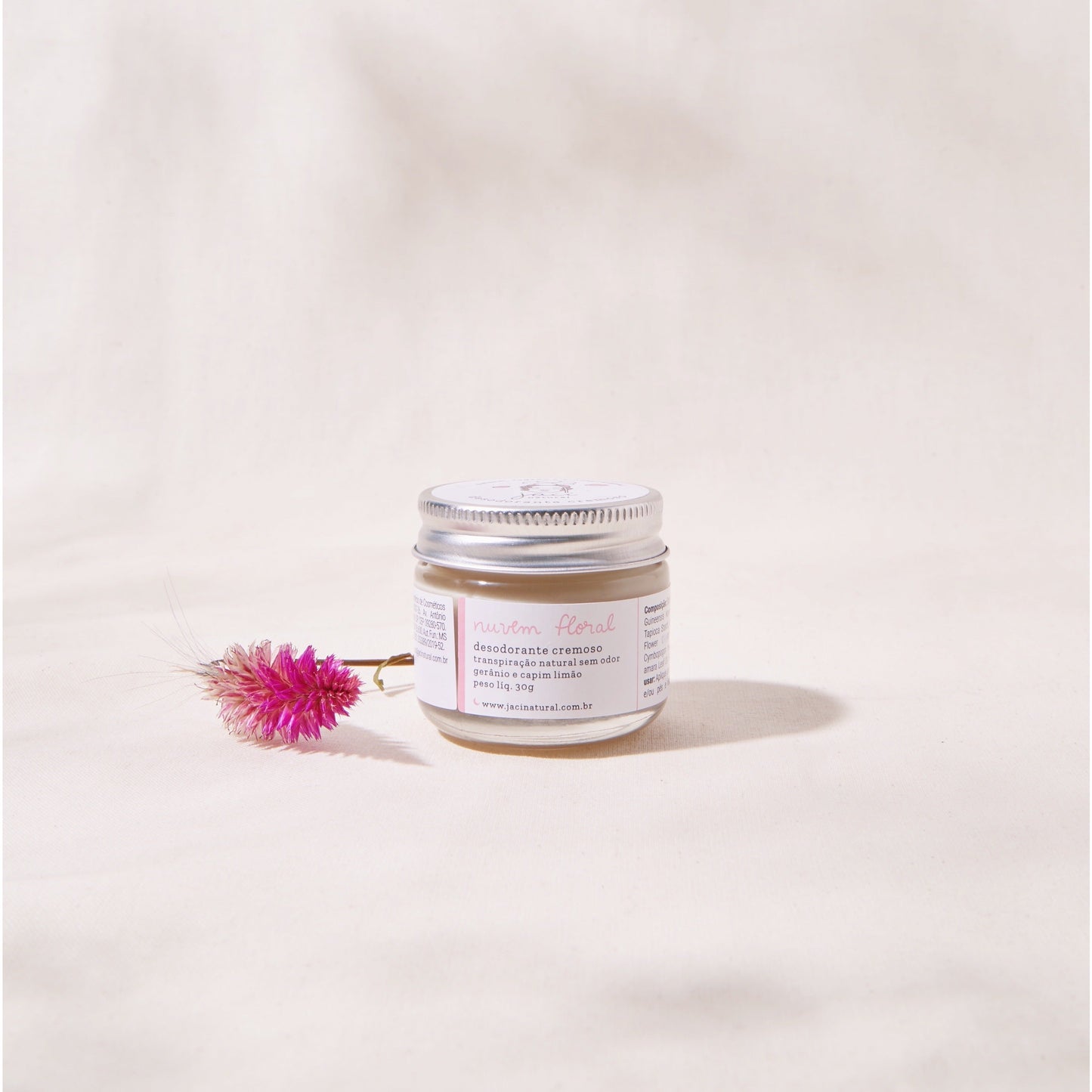 Desodorante Cremoso Nuvem Floral | Natural e Vegano | Sem Bicarbonato | 30g - Aqui na Jaci Natural - Por R$36! Compre agora na Jaci Natural