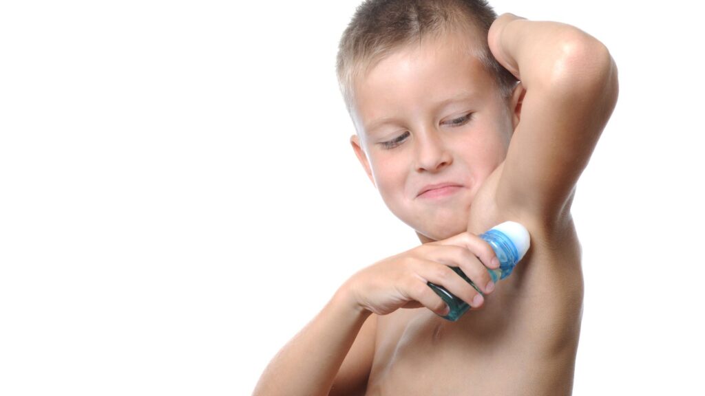 Desodorantes para crianças e adolescentes: por que a recomendação muda com a idade?